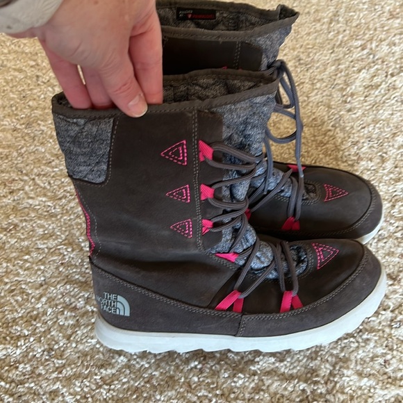 The North Face boots - Picture 3 of 4